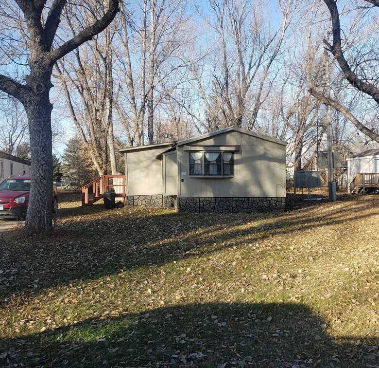 Front view of mobile homes at Carmen Terrace Mobile Home Park