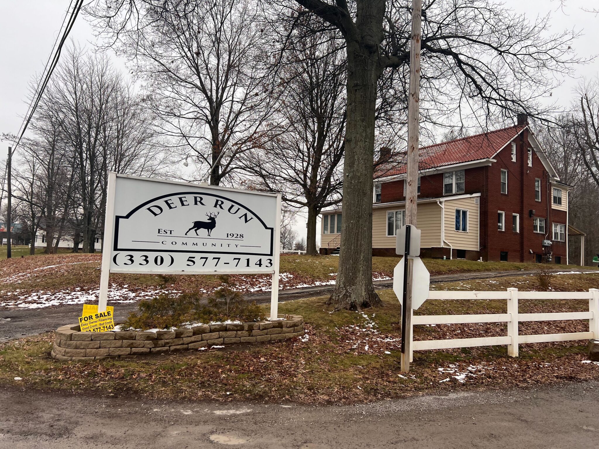 Deer Run Mobile Home Park in Ohio with well-maintained mobile homes and scenic surroundings