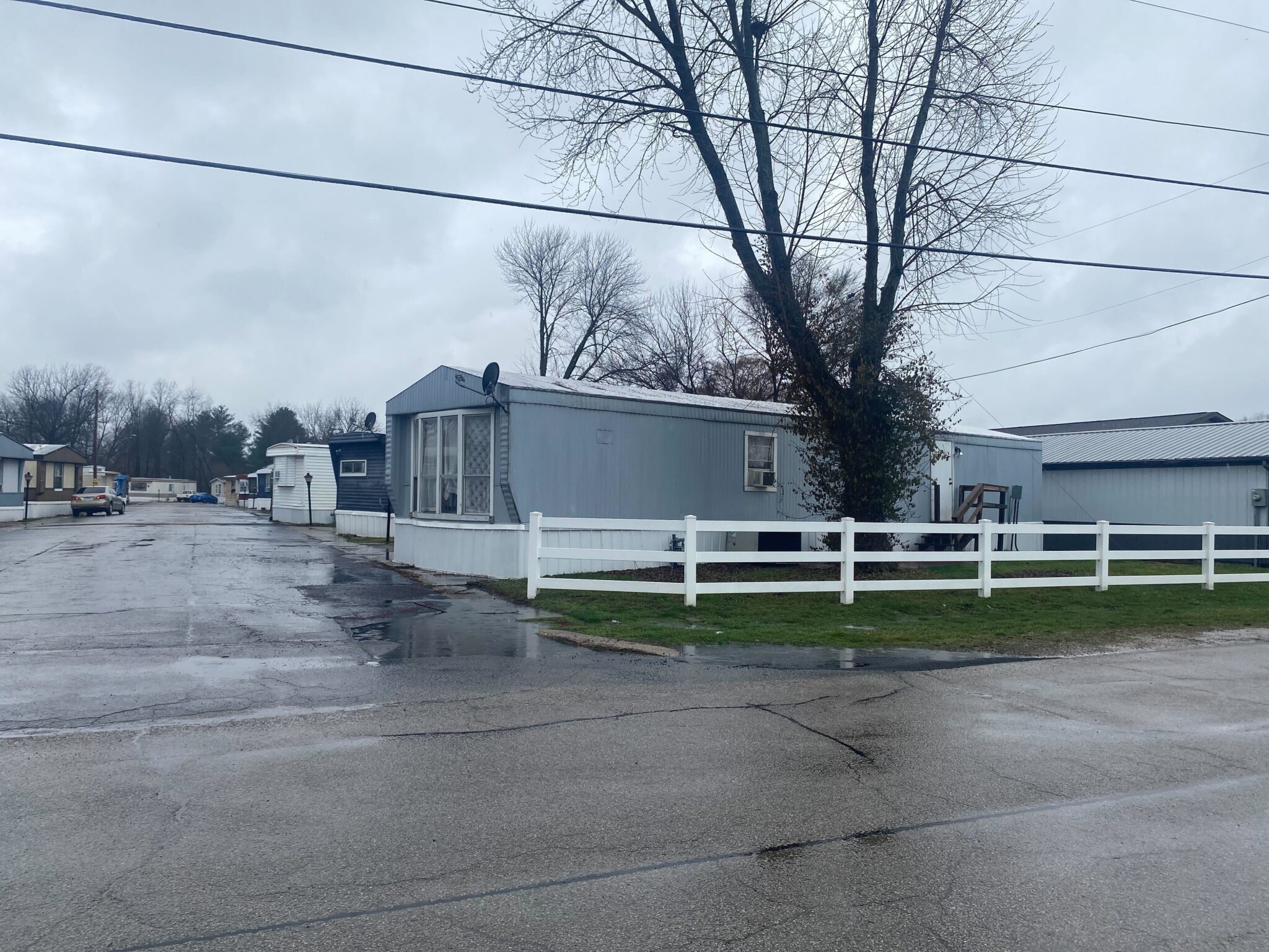 Edgewood Mobile Home Park in Springfield, Ohio featuring well-maintained mobile homes and lush, scenic surroundings