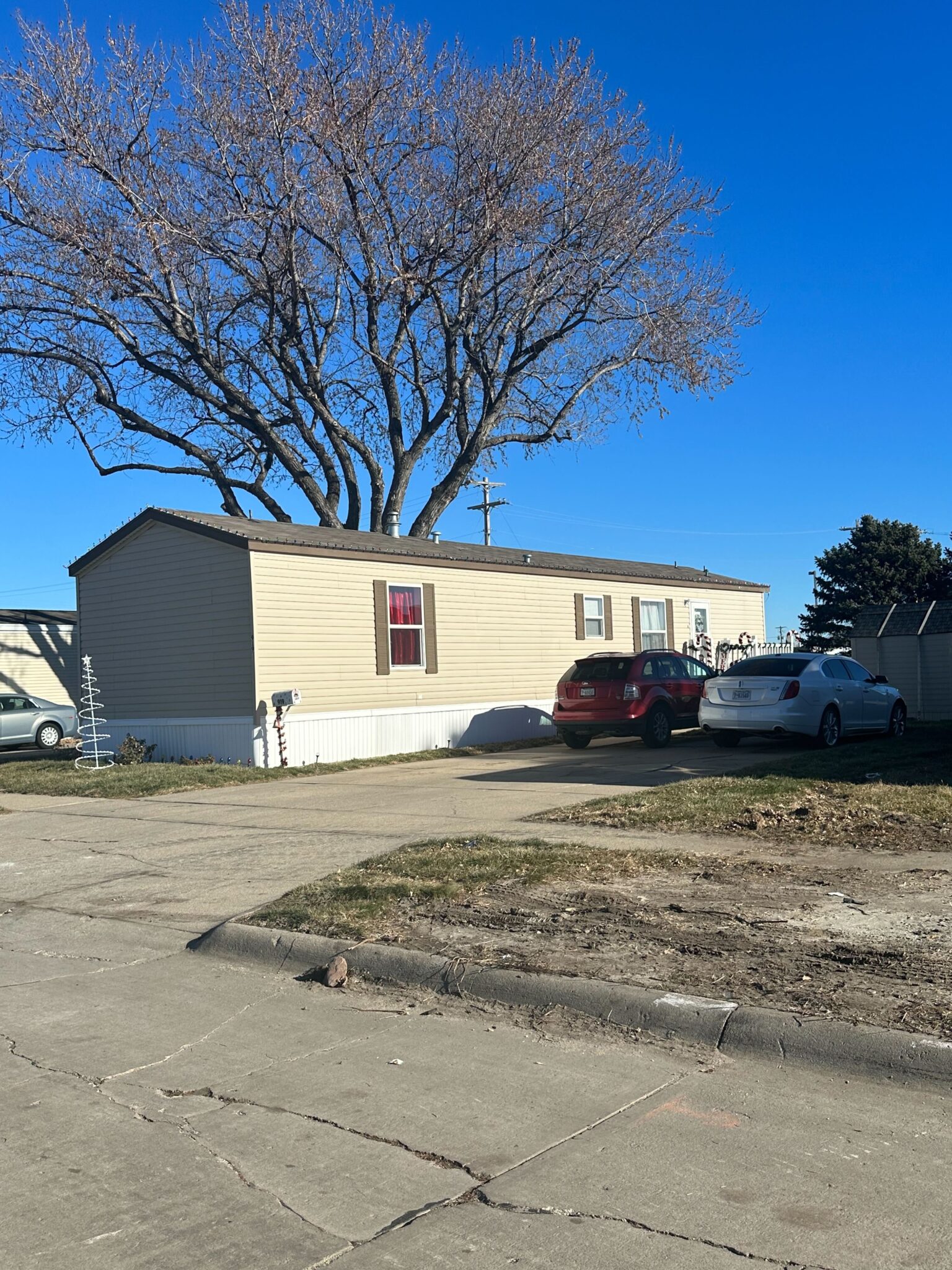 Row of mobile homes at Elkhorn Mobile Home Park in Norfolk.