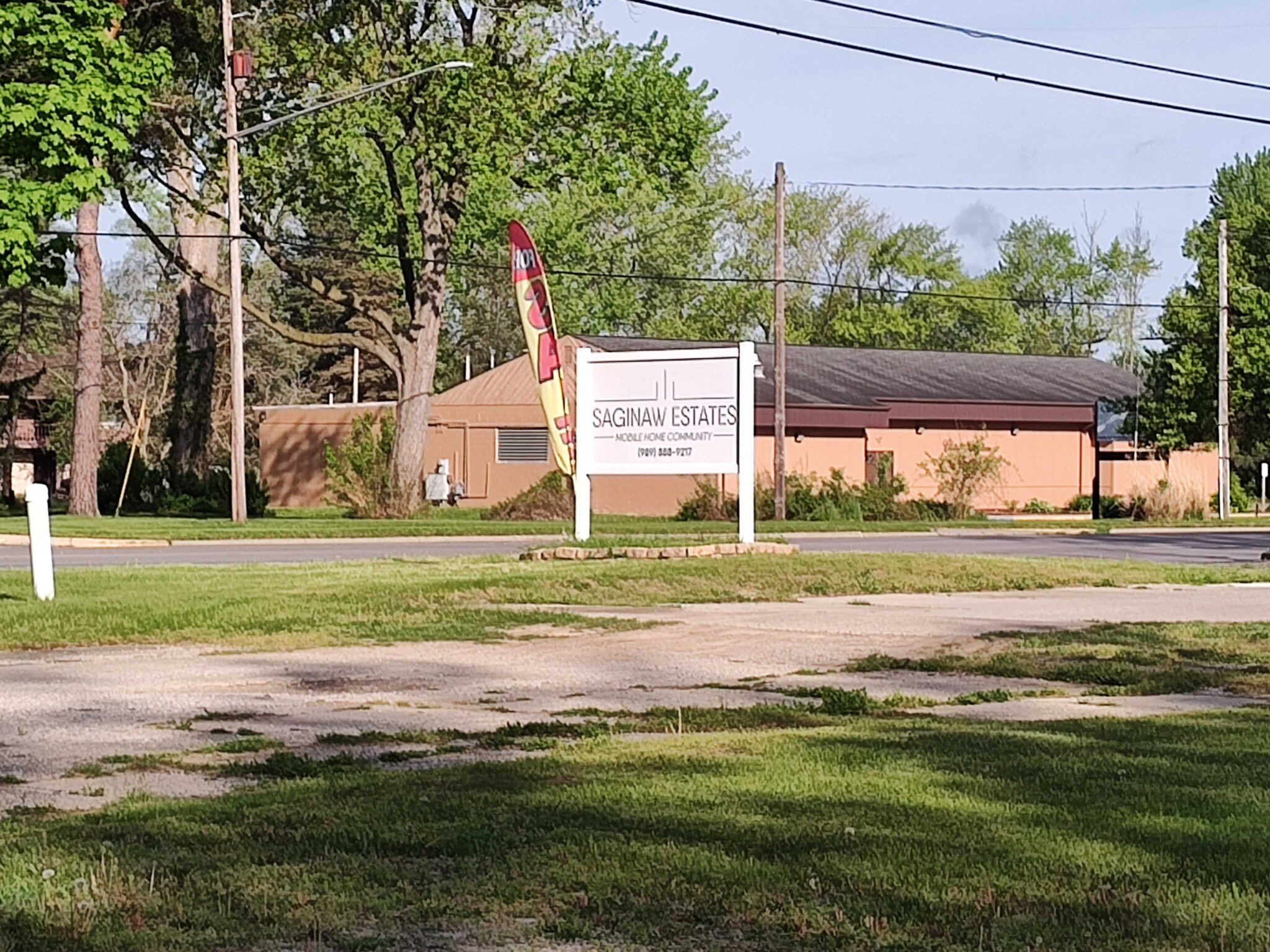 Saginaw Mobile Home Park in Michigan with well-maintained homes.