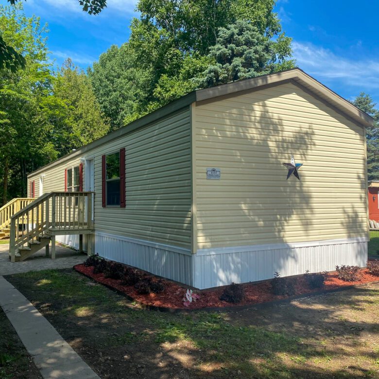 New 2-bedroom and 3-bedroom homes for rent or sale in Eastside Mobile Home Park with bright living spaces and modern interiors.