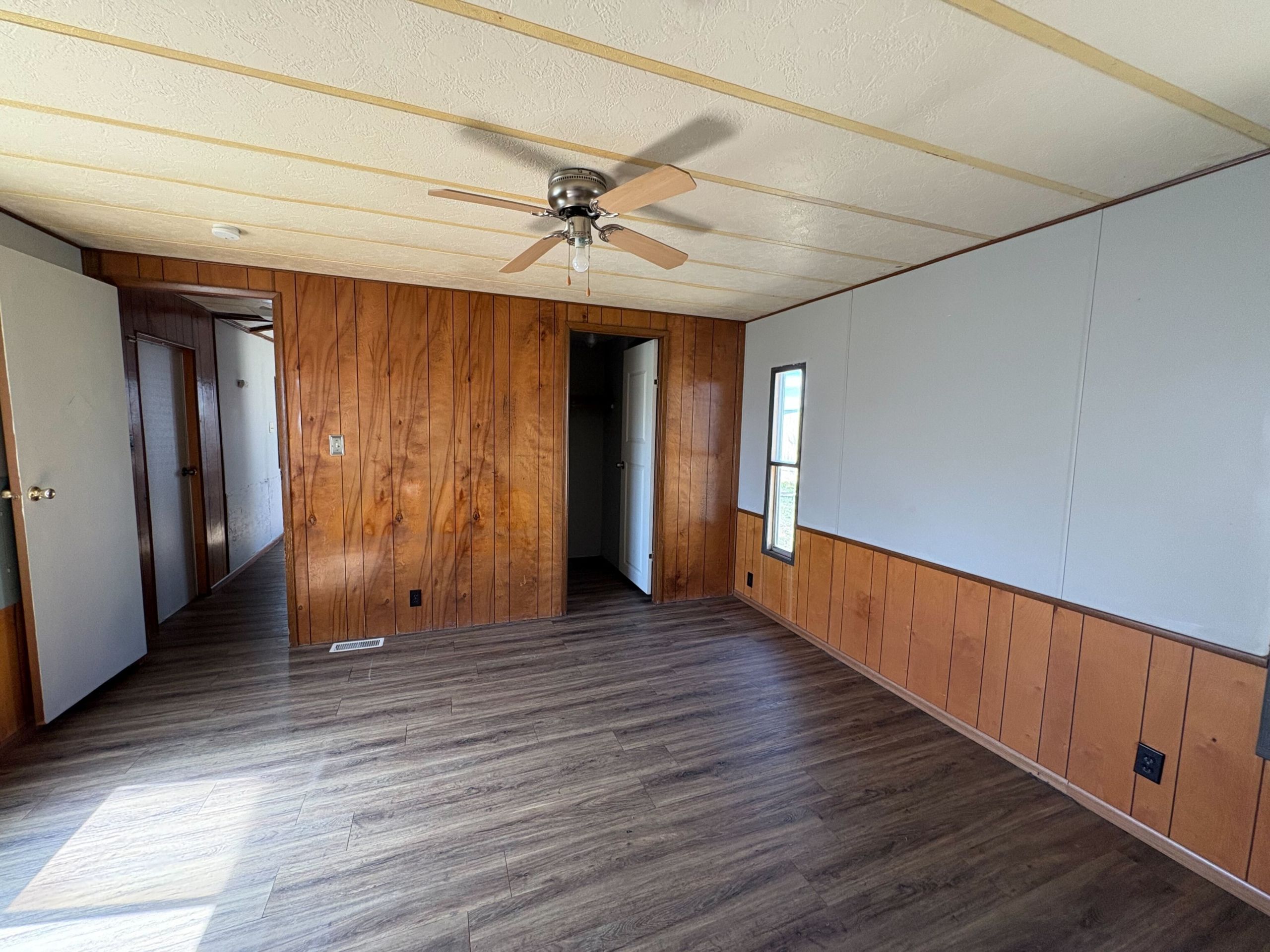 IMG, double wide mobile homes, factory-built homes, mobile homes for sale Berne IN, mobile homes for sale Bismarck ND, prefab
