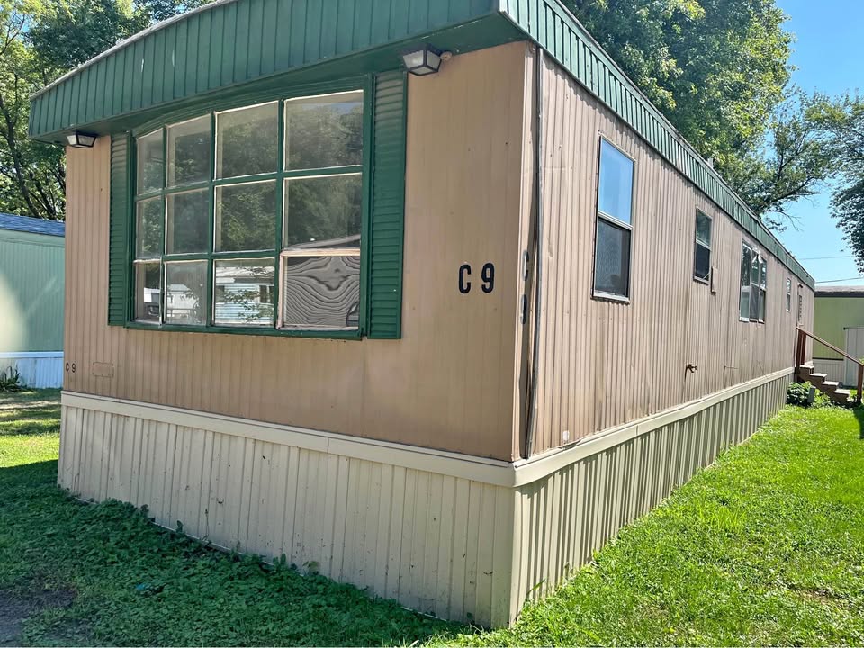 2BD / 1BA Mobile Home for Sale | Lot #C9
