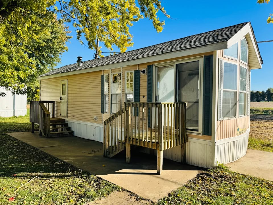 1BD / 1BA Mobile Home for Sale | Lot #B15