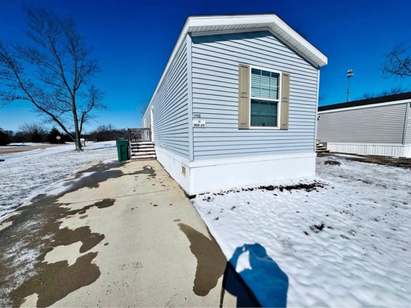 mobile home for sale in Mendota, IL